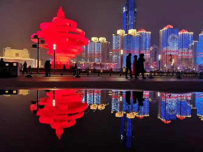 青岛五四广场初一夜景