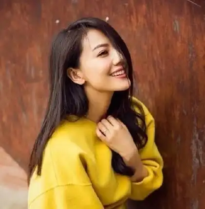 听说韩国的iu,日本的十元和我国的高圆圆并称头像届三巨头?