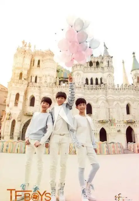 这一次,tfboys三人的"江湖地位"一览无遗,有人悄悄"掉队"了