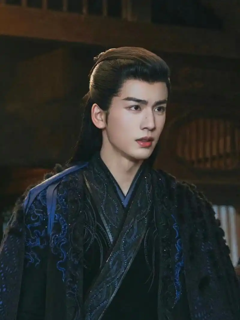 被迫嫁的丈夫长这样,搁我我也抑郁  陈都灵让白月光这个词具像化了,她