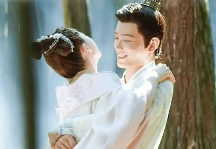 看剧照就按捺不住_丁禹兮_演技_赵露思