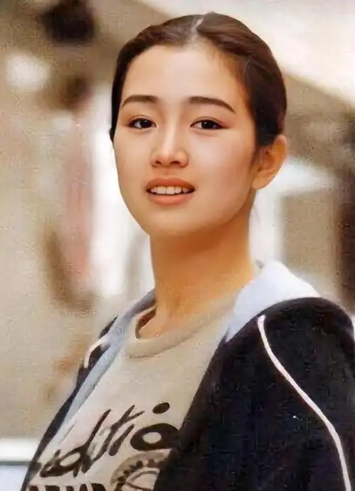 年轻时期的巩俐有多美惊艳了无数人