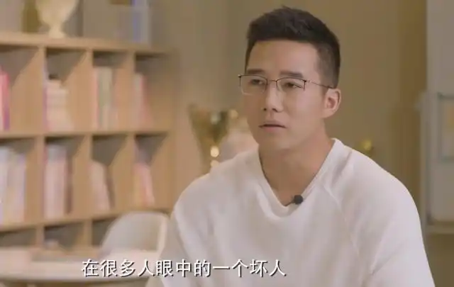 一边仁义道德一边年赚两三百万小舍得最悲情男人钟益