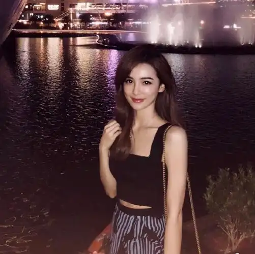 话社美女主播依然个人福利生活照写真性感主播依然图片合集