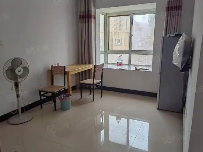 新五中中海国际社区附近精装两房出租怡芳苑二期a区