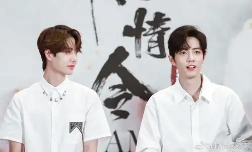 《山河令》让龚俊和张哲瀚成功进入娱乐圈,虽然在这期间有诸如陈青松