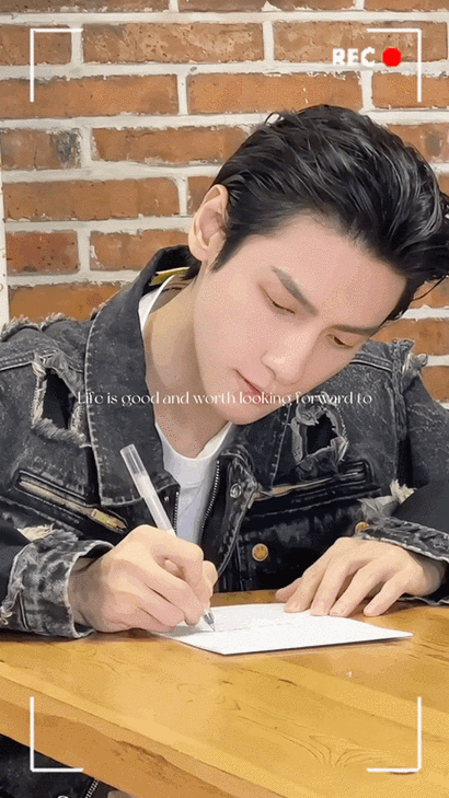 也太9315了吧,罗云熙新发型好帅啊,还得是你,罗云熙超a大背头