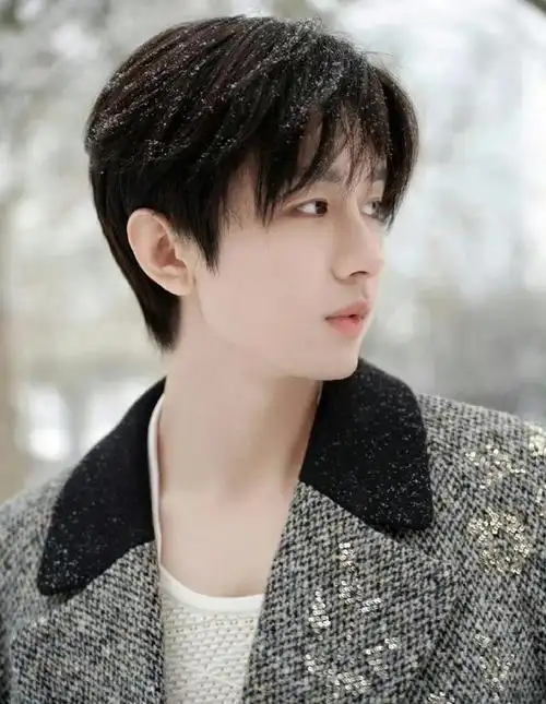 长相"俊秀小巧",实则"鹤立鸡群",这几位长腿男星藏得太深了