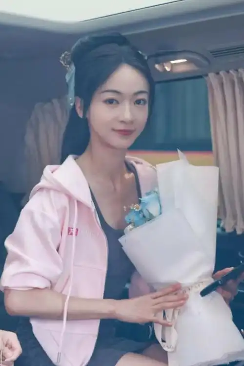 近日网上有个话题,说到了台偶剧女王,其中成绩被指最好的就是陈乔恩