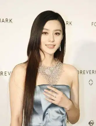 范冰冰戴花蕊项链娇媚代言菜百首饰_秀搭_珠宝之家