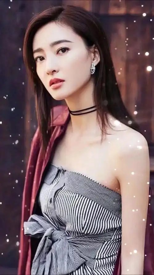 王丽坤又美又飒 简直太漂亮了