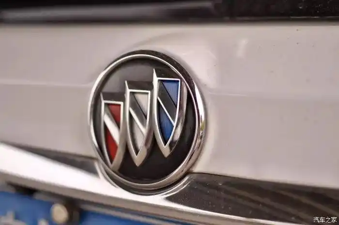 这个logo:三个盾牌,三颗子弹,or 三个套套;just imagine