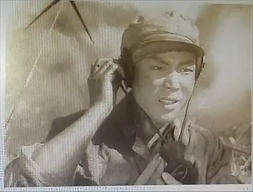 巴金同志在开诚调查采访,写了作品《团圆》后被改成电影《英雄儿女》.