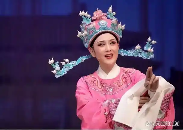 她是越剧名家,曾被剧团劝退,丈夫被判刑后她现状如何?