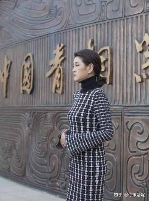 中国最美女中音降央卓玛婚后处处帮娘家还被婆家宠成宝