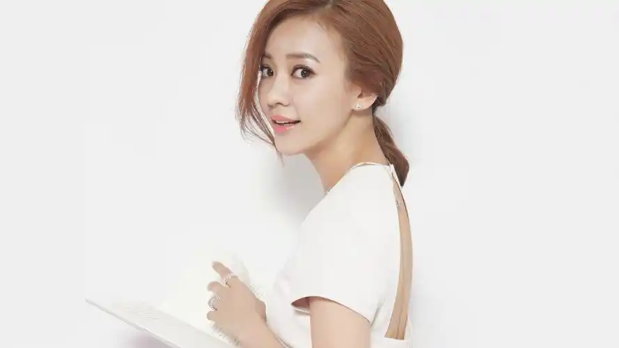 陈意涵 演员 清新美女 明星 明星风尚壁纸【3】