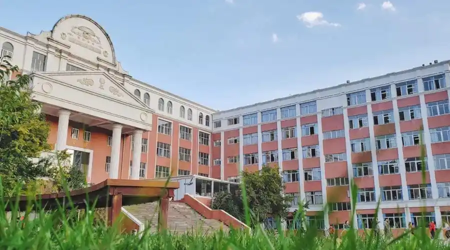 高新一中步学高考复读中心招生简介