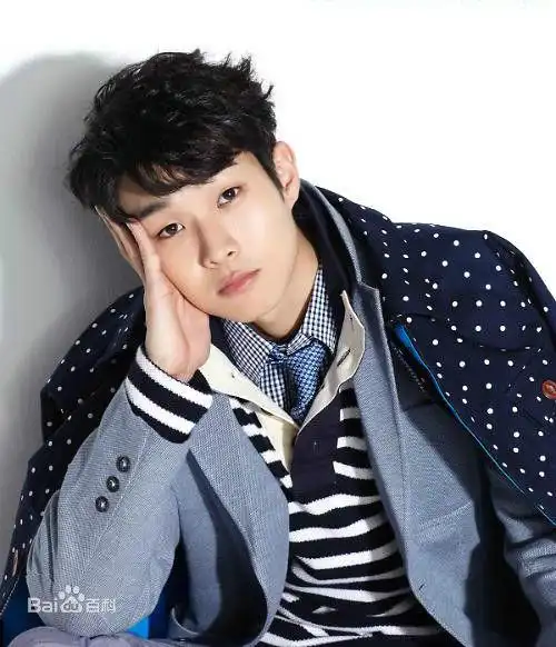 崔宇植(),1990年3月26日出生,韩国男演员