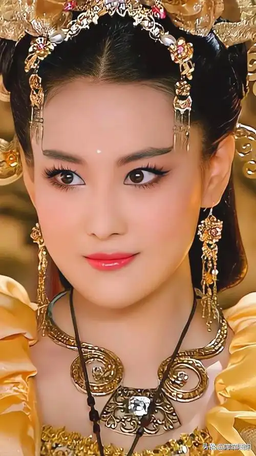 早期的张馨予才是真的"人间水蜜桃",这谁能顶得住啊?