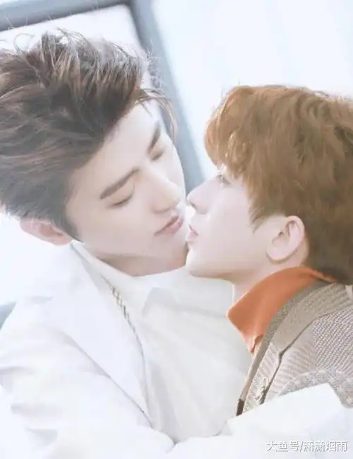 能配的上蔡徐坤得人,只有他自己,网友:这p图绝了