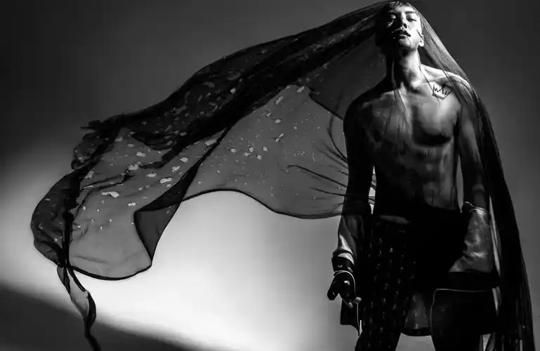 陈伟霆巡演上海站门票被秒杀享受佳酿美食