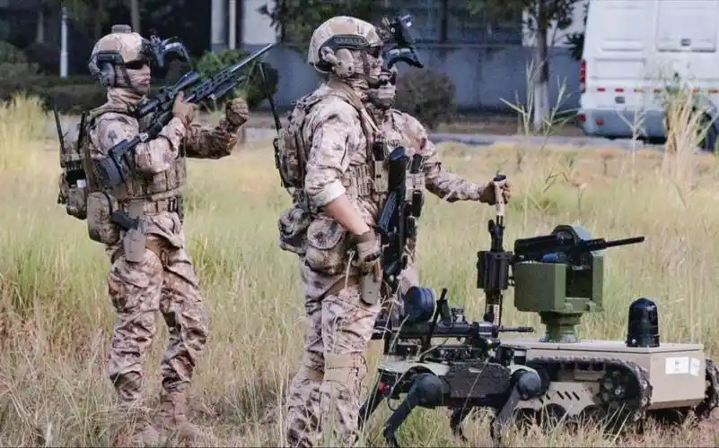 解放军单兵装备一览.