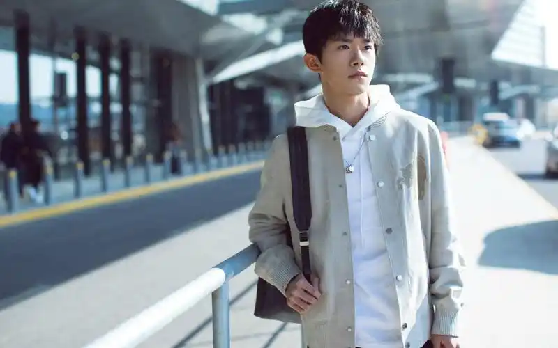 如何成为易烊千玺的助理 易烊千玺粉丝叫千纸鹤的由来