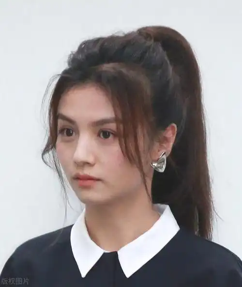 演员春夏纵然长相有太多的不完美架不住她的眼睛长得好