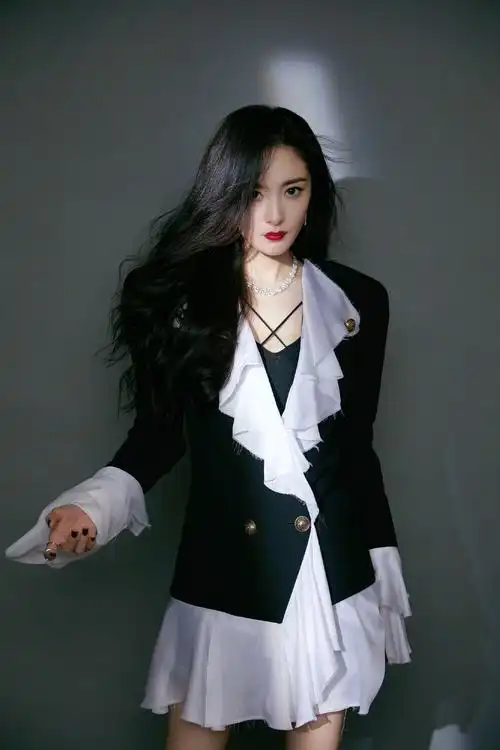 杨幂腾讯视频2020年度发布会