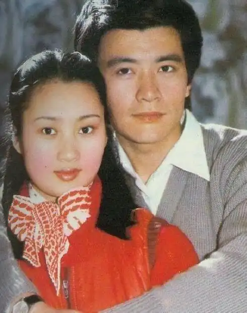 周里京前妻子被杀的原因揭秘 / 比乐族