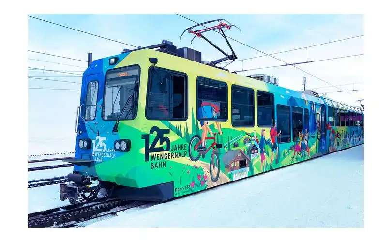 地铁轻轨包装表面设计-轻轨彩绘-波普印象文化传播有限公司