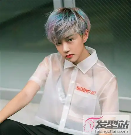 假小子超短发染发 打造超越男生的帅气_发型站_最新流行发型设计发型