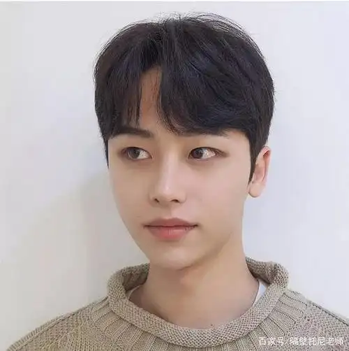 带刘海的男士发型总有一款适合你