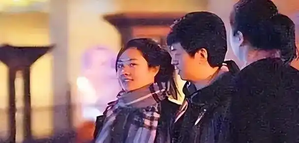 不生孩子结婚19年后李健现在过着什么样的生活呢