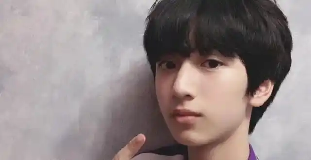 tnt 严浩翔巴蜀中学校服照合集