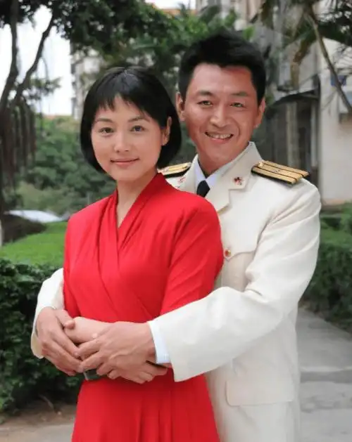 演员张延:我这辈子最正确的决定,就是在35岁为大丈夫生下女儿_张锦