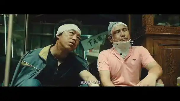 二,《疯狂的石头》 2006年 8.5分 74w 评价