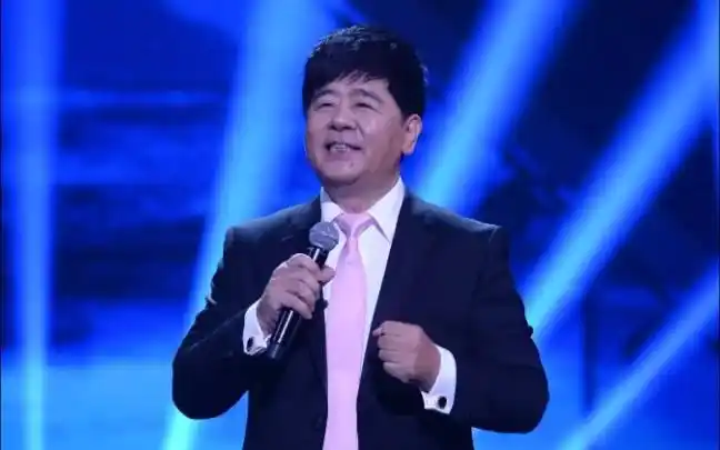 王洁实老师抖音直播演唱红豆曲