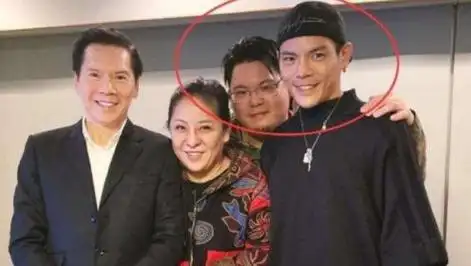 向华强有两个儿子?公认接班人是向佐,家族弃子是向佑