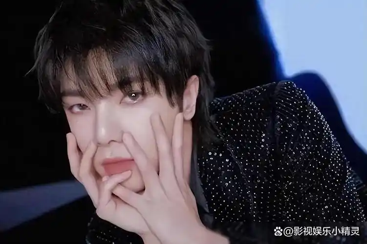 华晨宇终于官宣喜讯了终于等到这一天但昔日丑闻又被再掀开