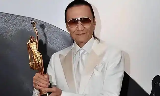 86岁谢贤再传喜讯?宝刀未老令人佩服,连儿子谢霆锋都自愧不如