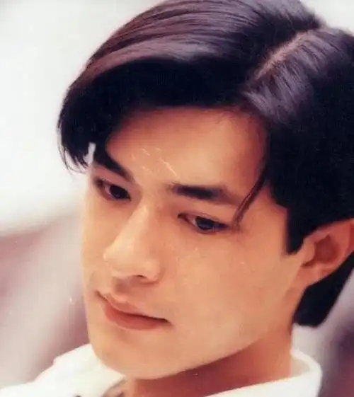 "俗话有云,岁月是一把杀猪刀,就连男神古天乐也未能幸免.