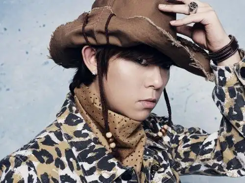 原hot成员tony安新专辑造型曝光