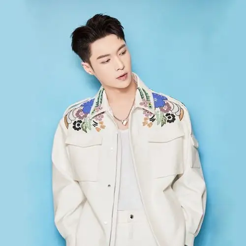 张艺兴明星同款白色刺绣外套2022春款男装新款夹克