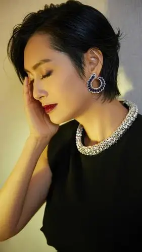 演员朱茵,心中最美的紫霞仙子,来看她的写真照吧