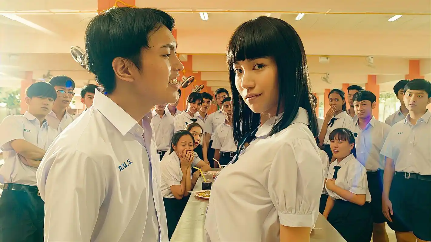 《禁忌女孩2》精彩片段,女孩转学到不同的学校,带来罪与罚