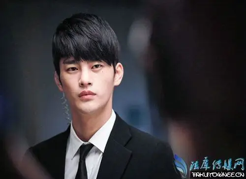 陆星材是韩国哪个组合的陆星材和徐仁国撞脸对比照片