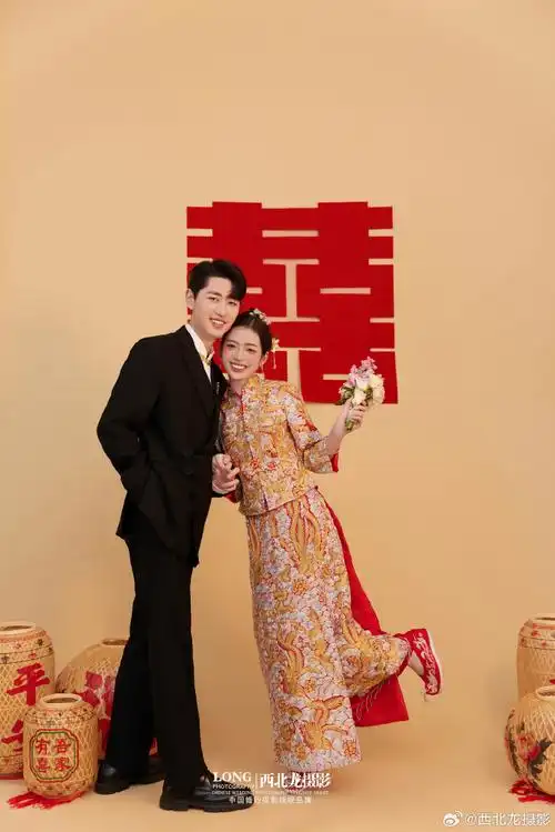 73风格:新中式|喜嫁|秀禾|室内|仪式感  -  新中式风和喜嫁婚纱照真