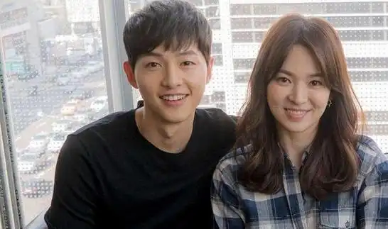 国民女神宋慧乔:被财阀控制的负面新闻缠身,其实韩国不止她一人|玄彬