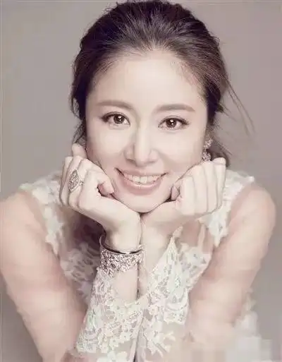 老干部霍建华手机壁纸是女儿照片林心如成幸福的小女人